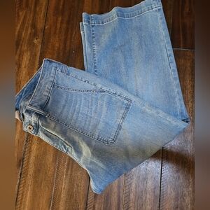 Torrid wide leg crop jean Vintage stretch